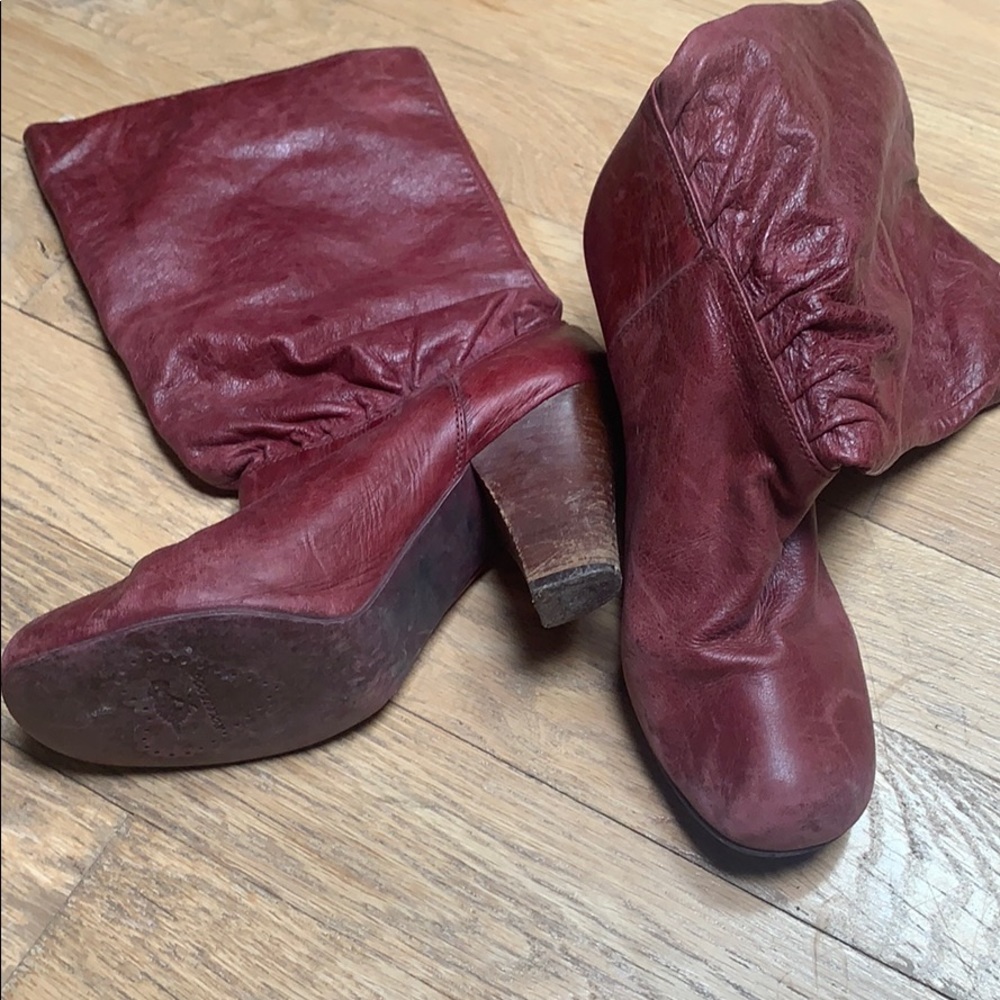Burgundy slouch leather boot